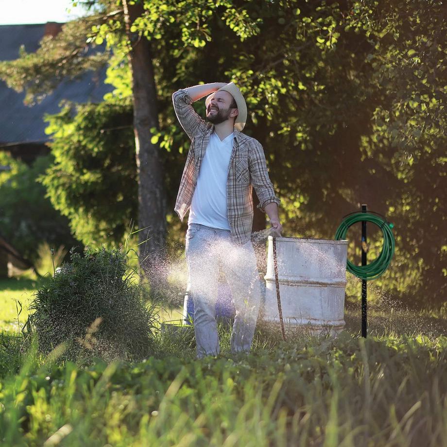 B2X  Gartenhahn mit Schlauchhalter 