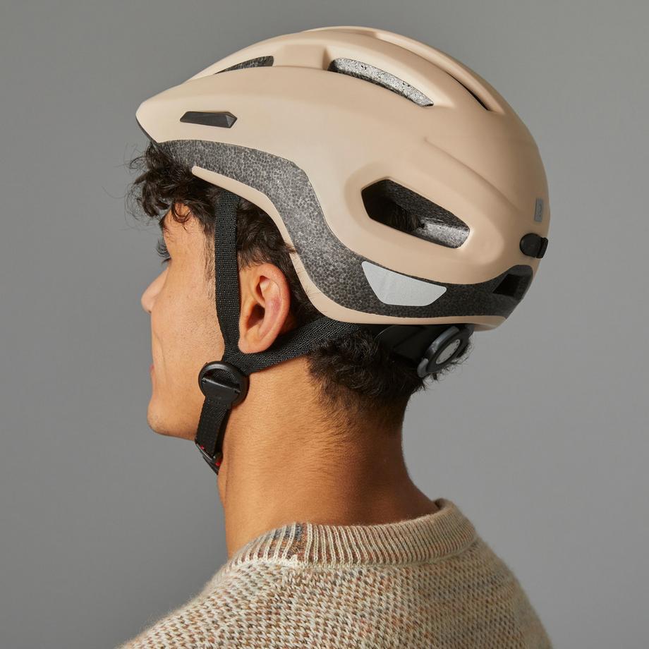 BTWIN  Umfassend schützendes Velohelm 