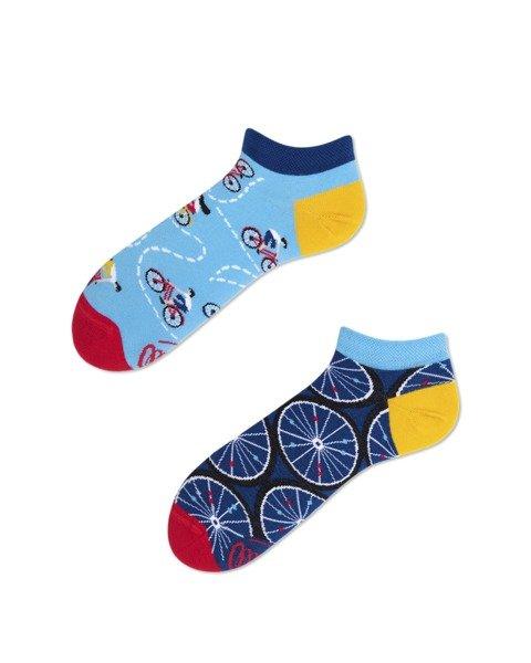 Many Mornings  The Bicycles Sneakersocks - Many Mornings 