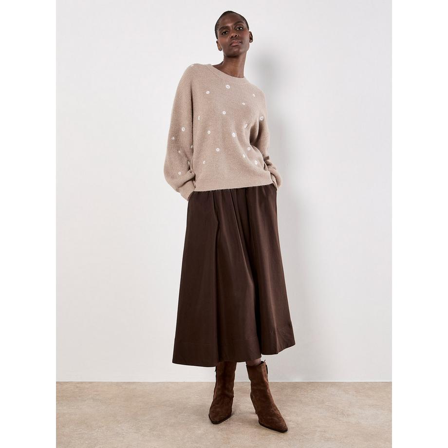 Pull brodé de marguerites