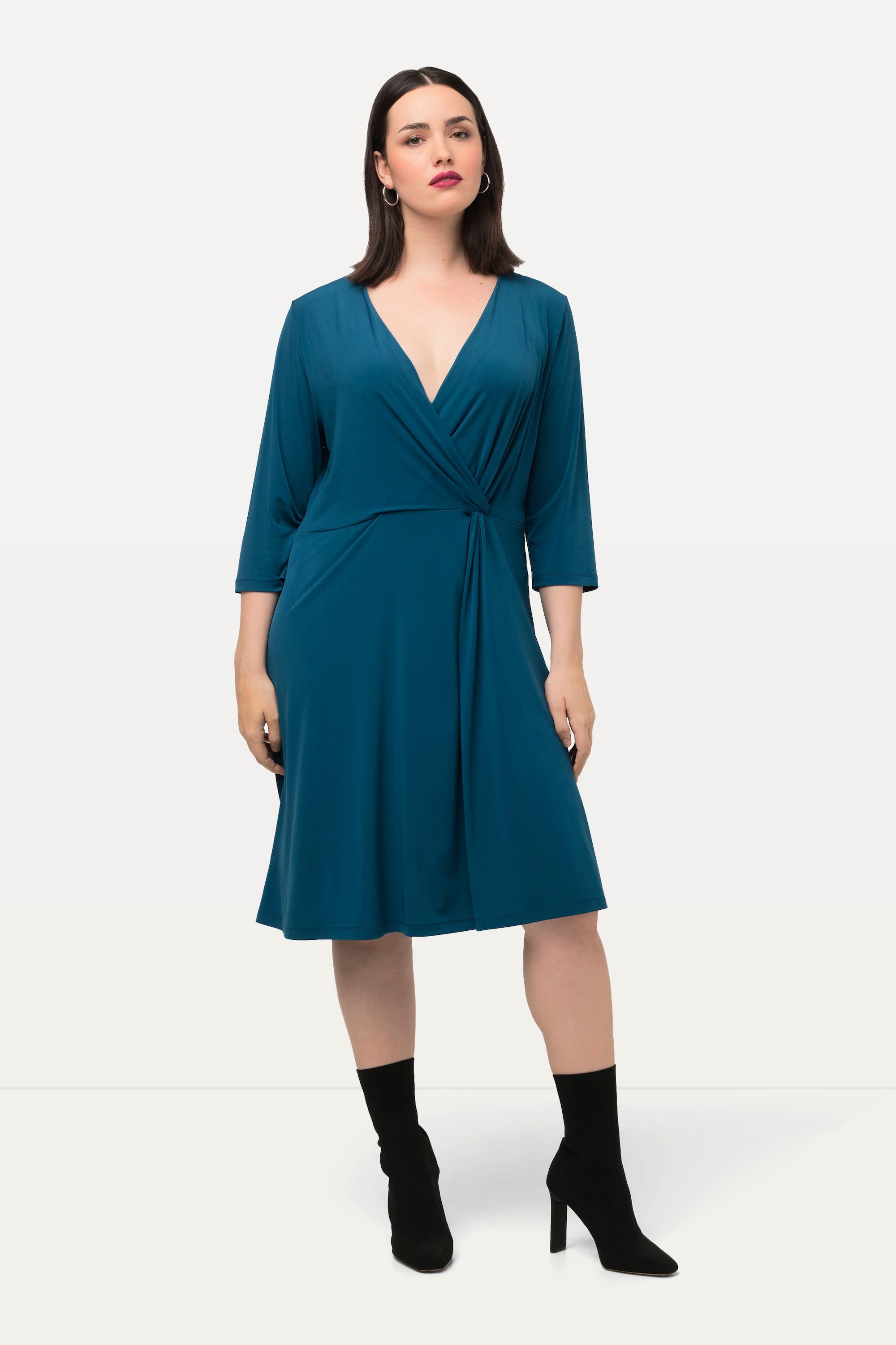 Ulla Popken  Robe en tissu fluide, décolleté en V et manches 3/4, drapé 