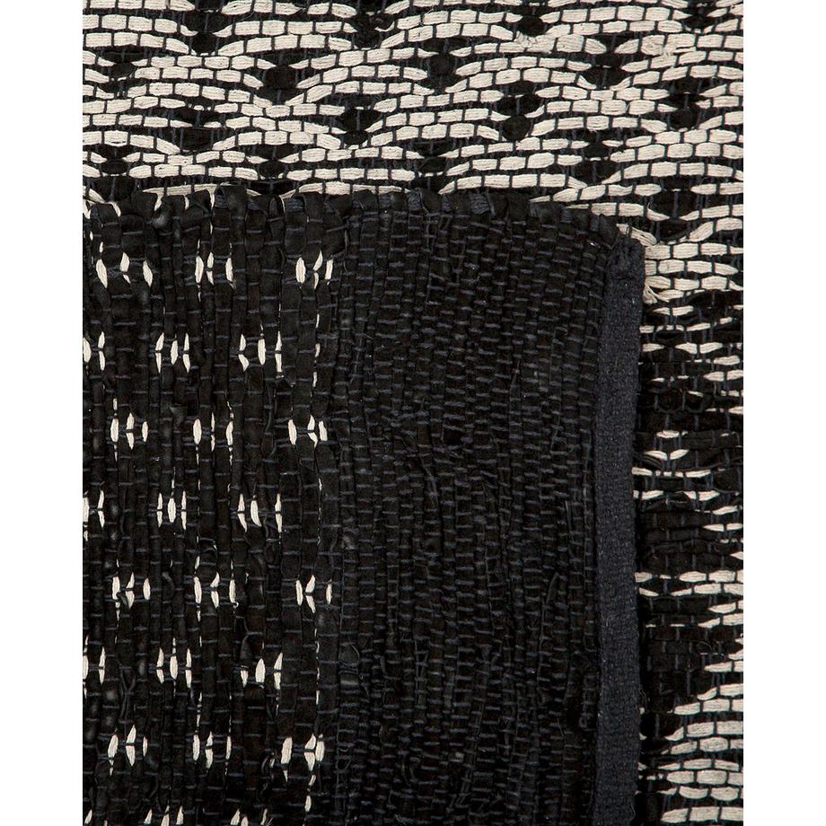 Beliani Teppich aus Echtleder Klassisch SOKUN  