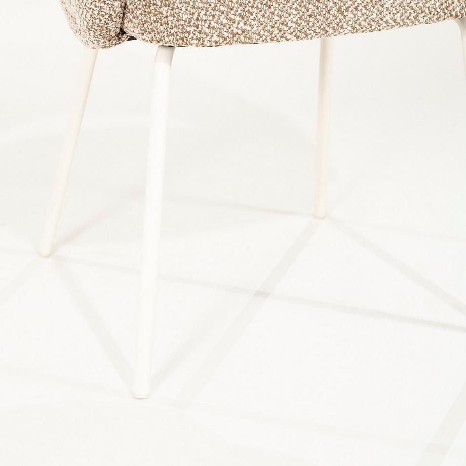 mutoni Armlehnstuhl Story  