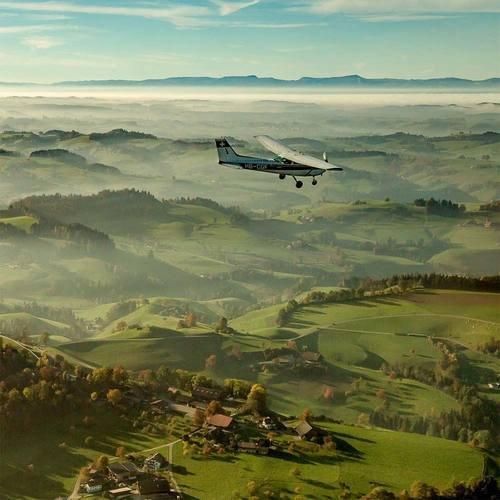 Geschenkidee  Flugzeug Schnupperflug in Luzern - 60 Minuten (für 1 Person) 