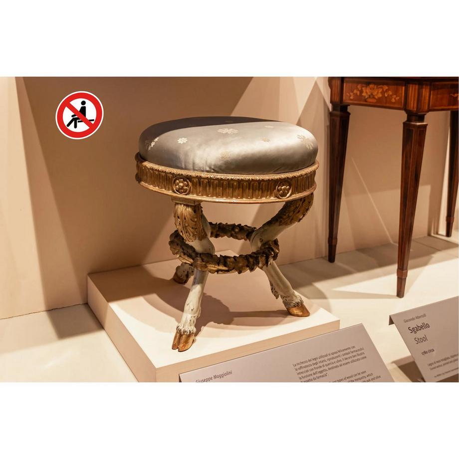 Exacompta Panneau PVC adhésif antidérapant Interdit de s'assoir 10 cm  