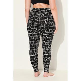 Ulla Popken  Legging imprimé graphique, taille élastique. Coupe Slim Fit. 