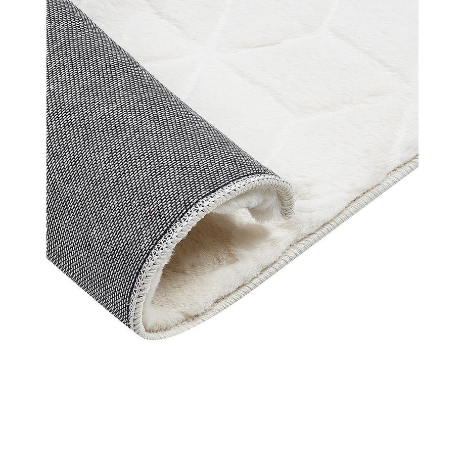 Beliani Kunstfellteppich aus Polyester Modern THATTA  