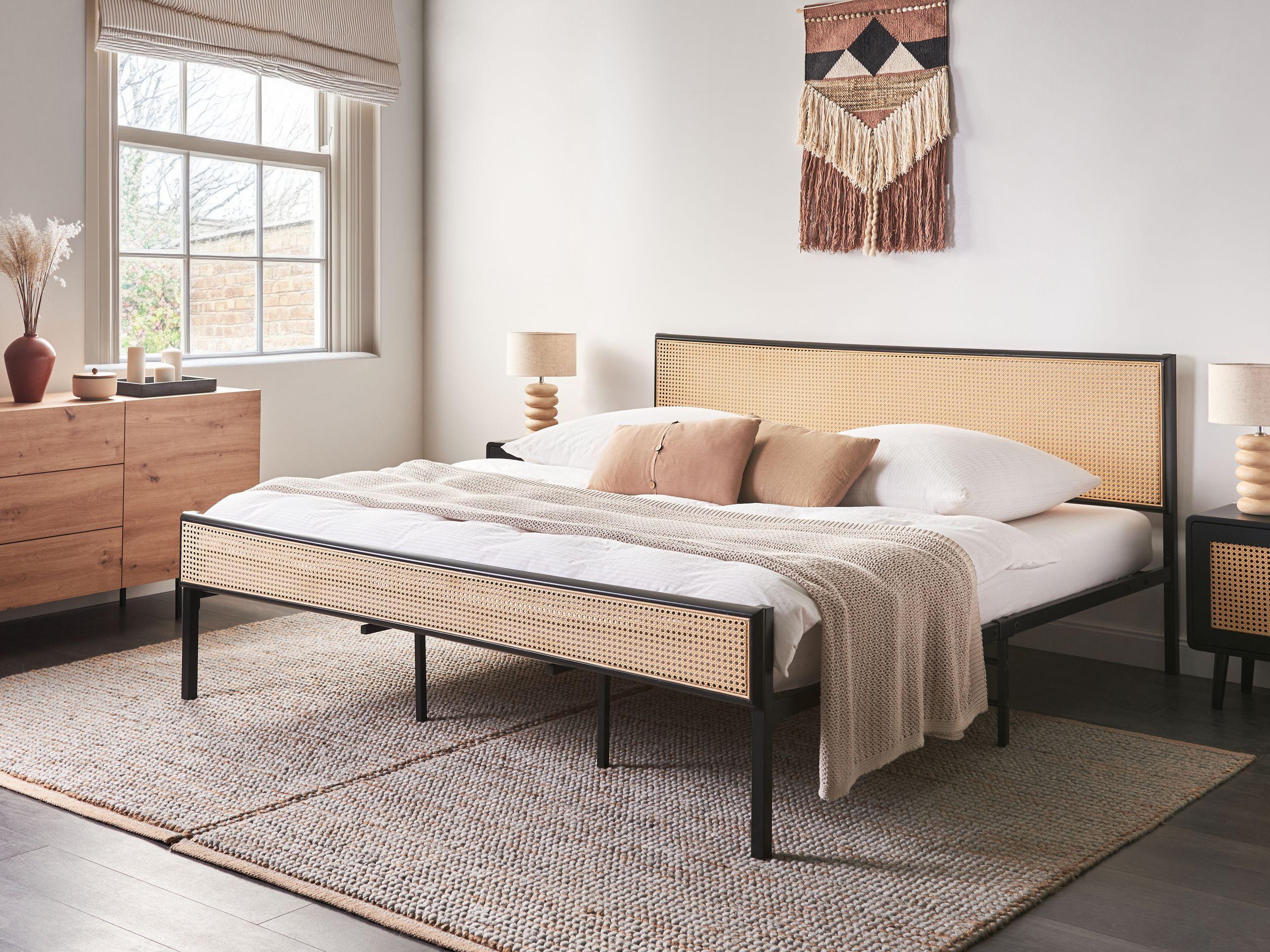 Beliani Letto en Ferro Moderno AVANTON  