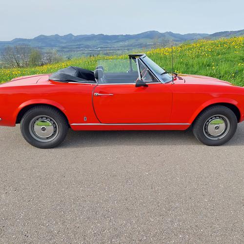 Geschenkidee  Oldtimer Cabriolet fahren - 6 Stunden ohne Kilometerbegrenzung (für 1 Person) 