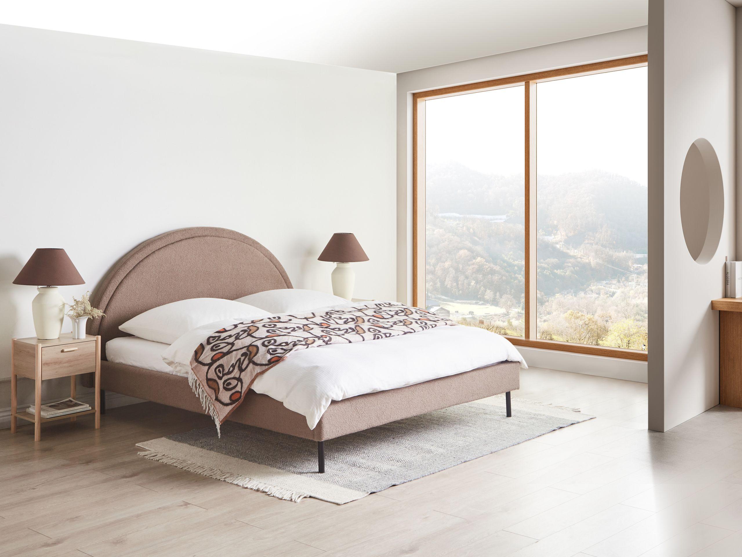 Beliani Bett mit Lattenrost aus Bouclé Retro MARGUT  