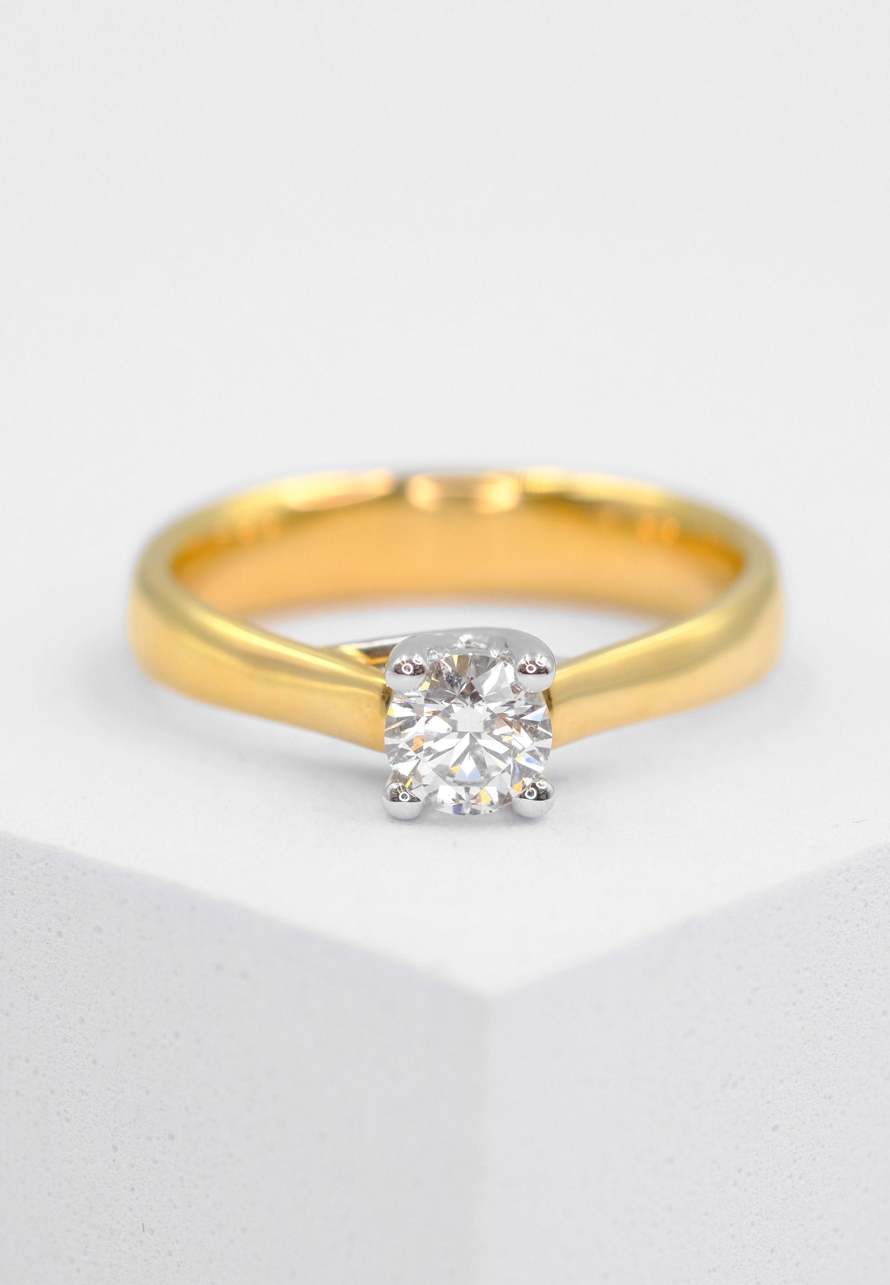 MUAU Schmuck  Bague solitaire s diamant 0.25 ct or 750 