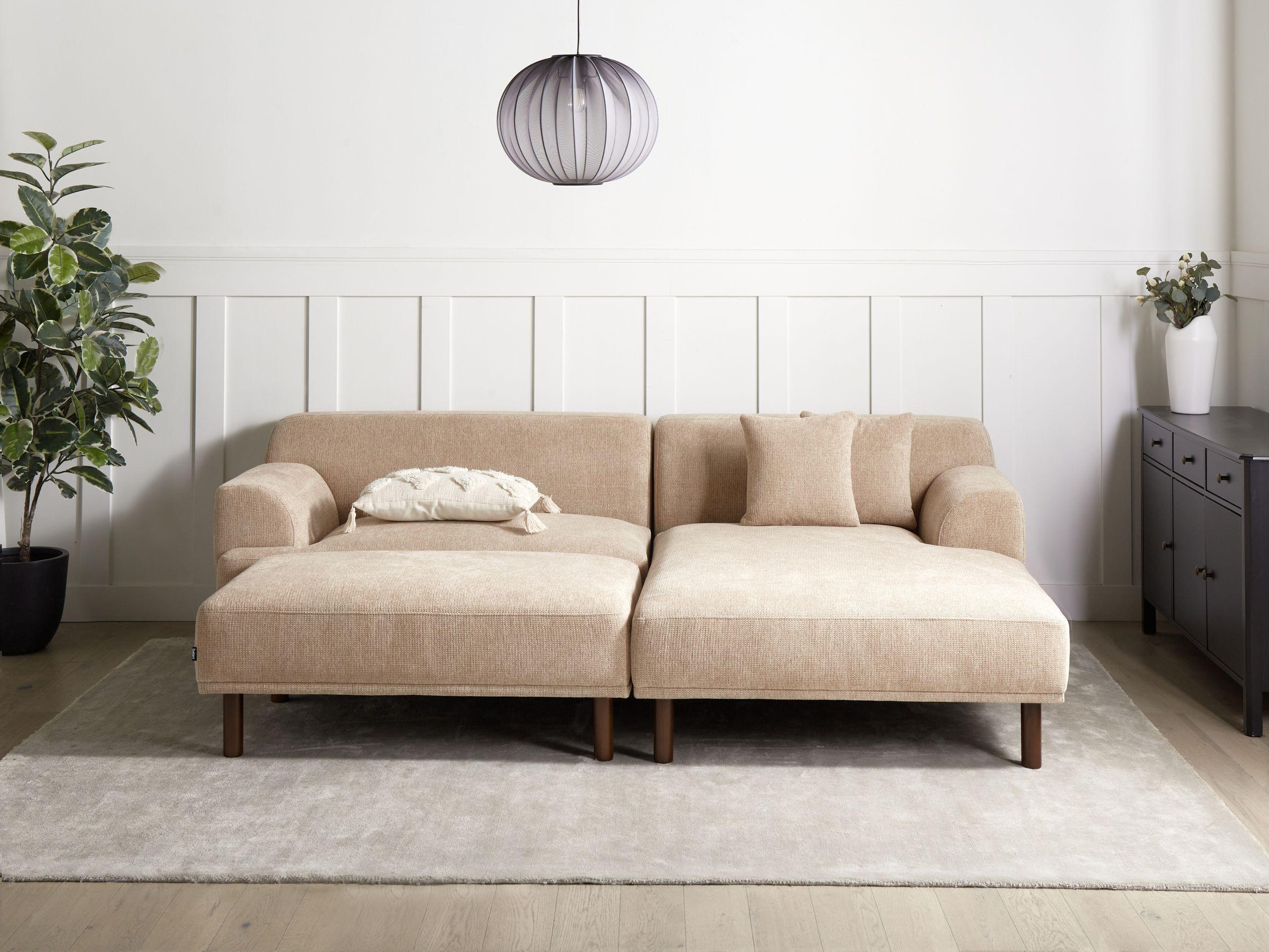 Beliani Linksseitiges Ecksofa mit Ottomane aus Stoff Modern HOLT  