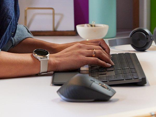 Logitech  MX Master 3s for Business souris Droitier RF sans fil + Bluetooth Laser 8000 DPI 