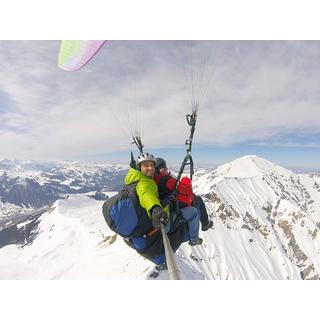 Smartbox  Tra i cieli della Svizzera: emozionante volo in parapendio biposto - Cofanetto regalo 