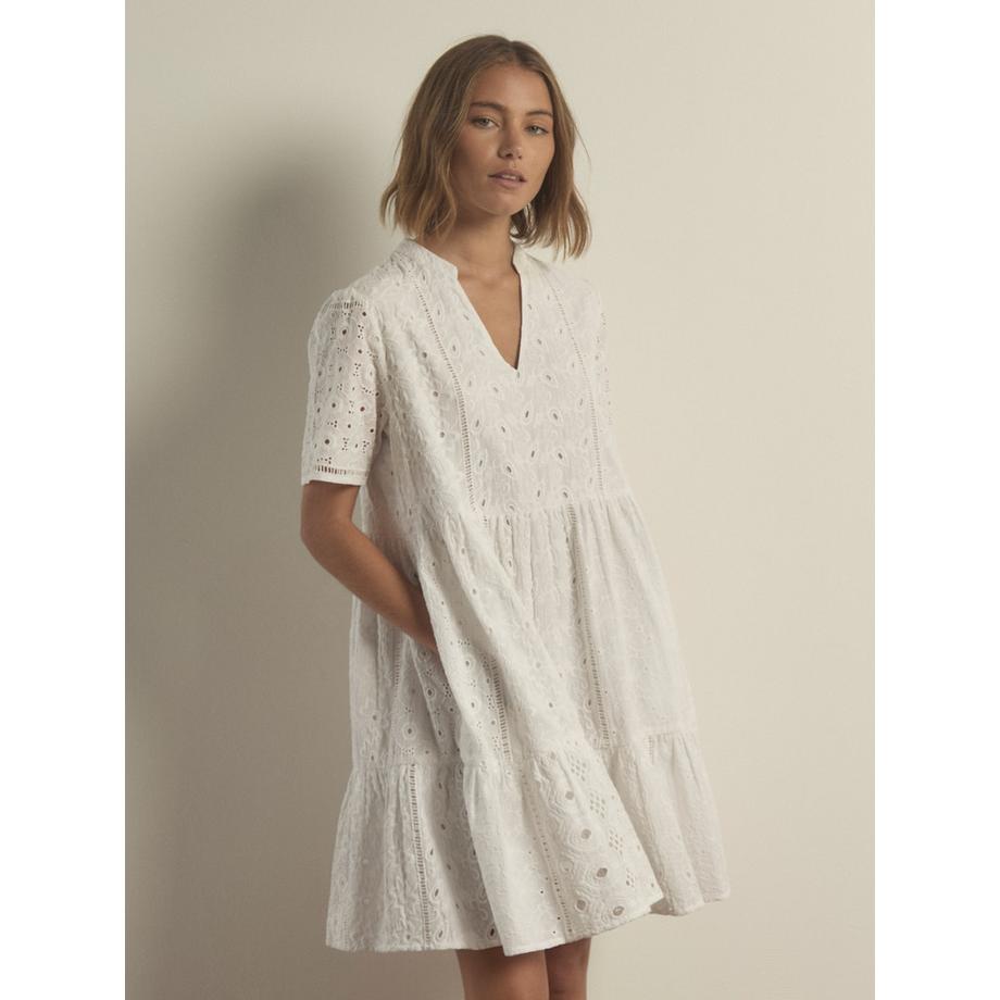 APRICOT Mehrlagiges Kleid mit Broderie-Muster  