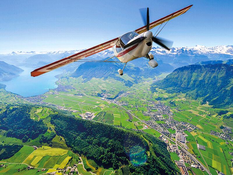 Smartbox  Volo panoramico in aeroplano sulle Alpi svizzere - Cofanetto regalo 