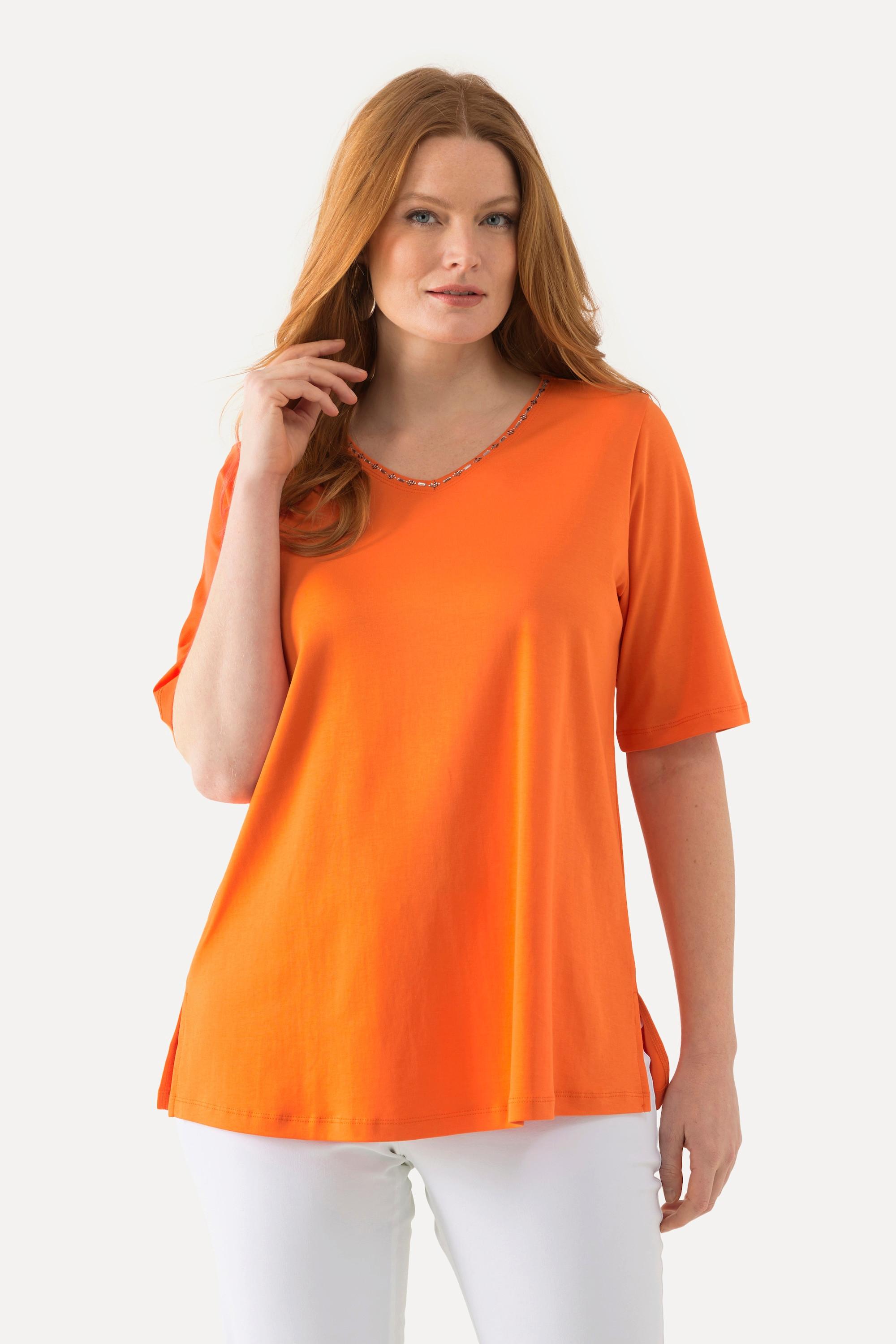 Ulla Popken  T-shirt dal taglio svasato in cotone Pima con scollo a V e mezze maniche 