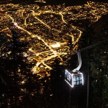 Wintererlebnis inkl. Schlittelabfahrt, Wanderung & Fondueplausch (für 1 Erwachsene)