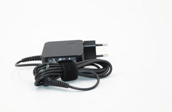 lenovo  AC Adapter 45W, 20V, 2.25A - schwarz 