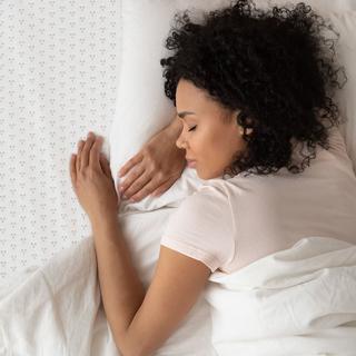 EaZzzy Surmatelas Ergonomique Premium  