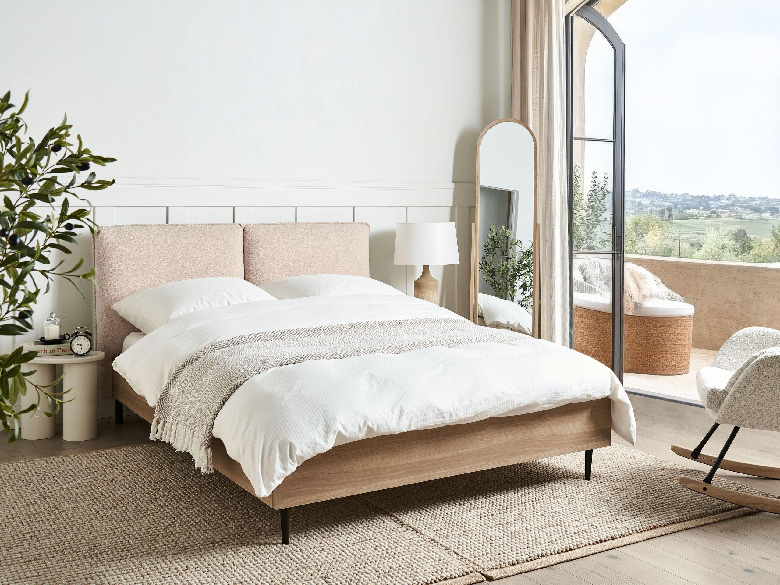 Beliani Lit avec sommier en Bouclé Traditionnel LIMANTON  