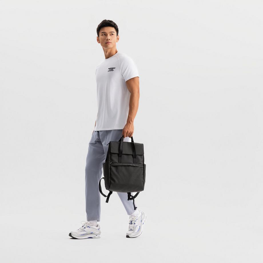 DECATHLON  Zaino impermeabile con scomparto per laptop 