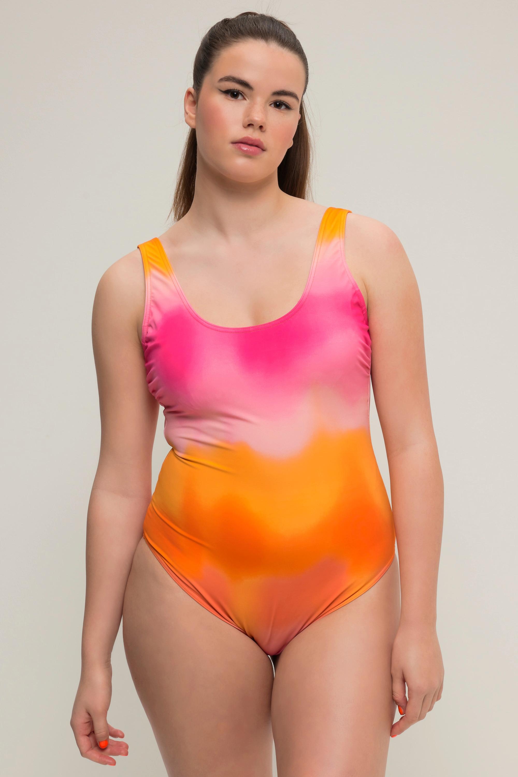 Studio Untold  Maillot de bain à bonnets souples et amovibles, dégradé de couleurs et décolleté en forme de cœur 