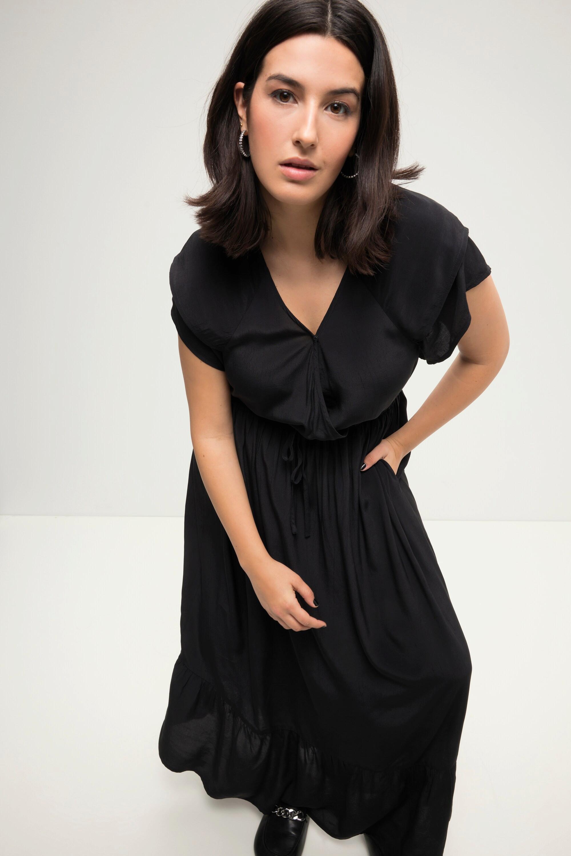 Studio Untold  Robe maxi coupe straight à taille élastique 