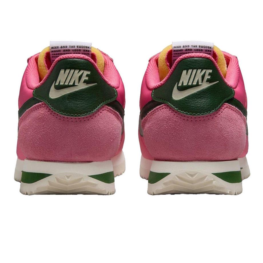 NIKE Baskets Cortez avec panneaux en daim  