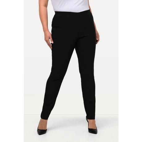 Ulla Popken  Pantalon en tissu bengaline stretch. Modèle Sienna. Jambe slim et taille élastique 