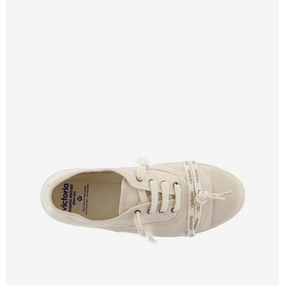Victoria Baskets en toile avec lacets logo  