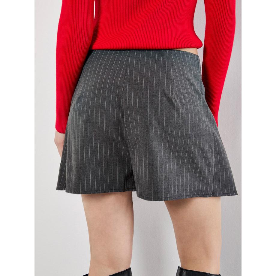 APRICOT Mini-jupe-short plissée à fines rayures  