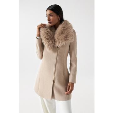 Wollmantel Wool Coat With Fur Collar