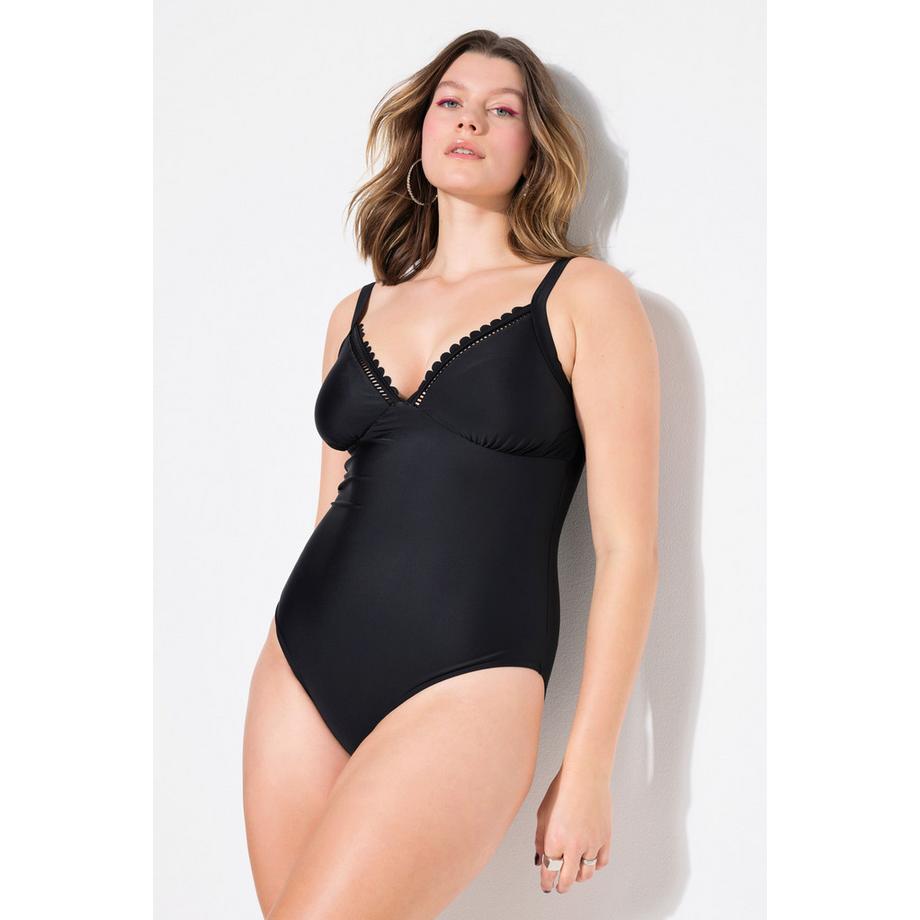 Studio Untold Badeanzug Laserkanten Softcups Shaping  