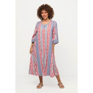 Ulla Popken  Caftan silhouette en A. Motif ethnique. Col tunisien, manches 3/4. 