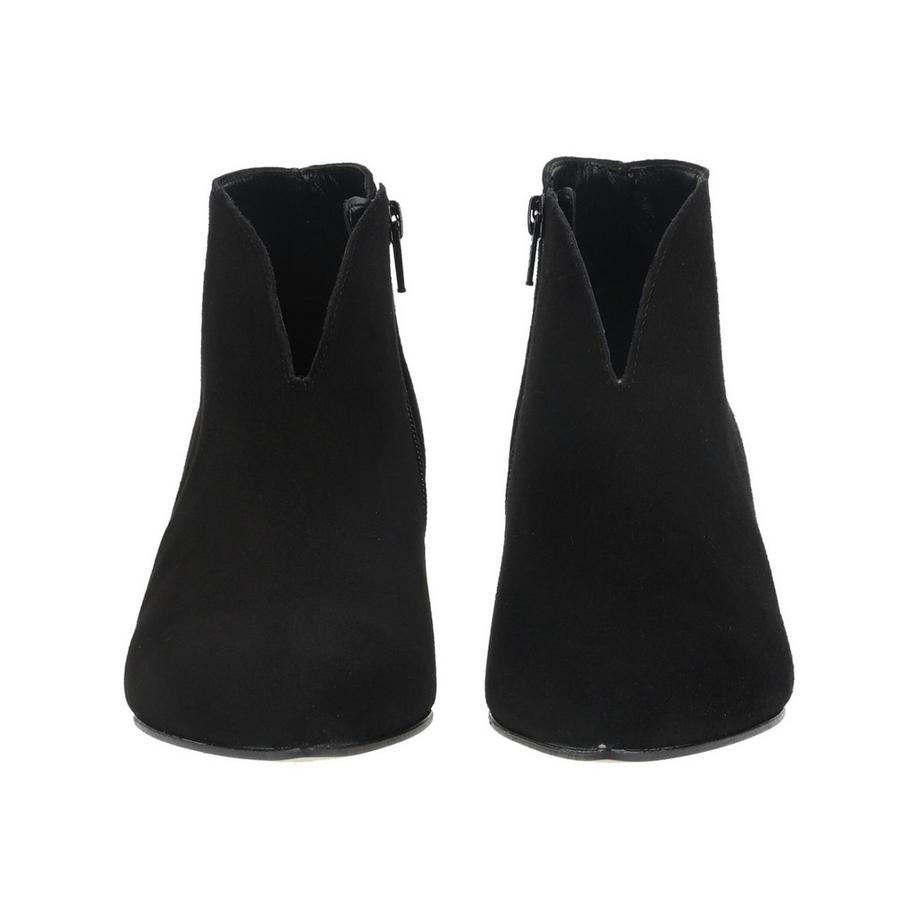 Gabor Spitz zulaufende Stiefelette mit niedrigem Absatz  