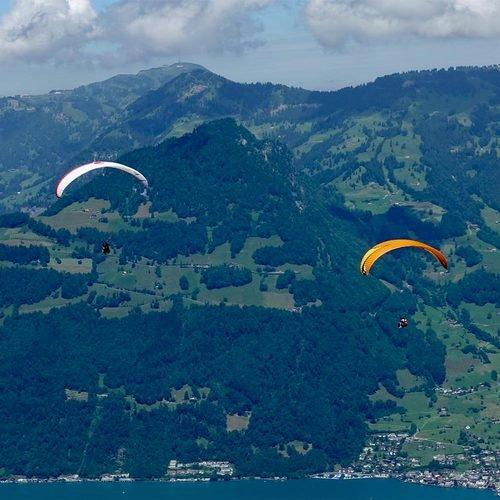 Geschenkidee  Vol parapente biplace en Suisse Centrale (30 min) 