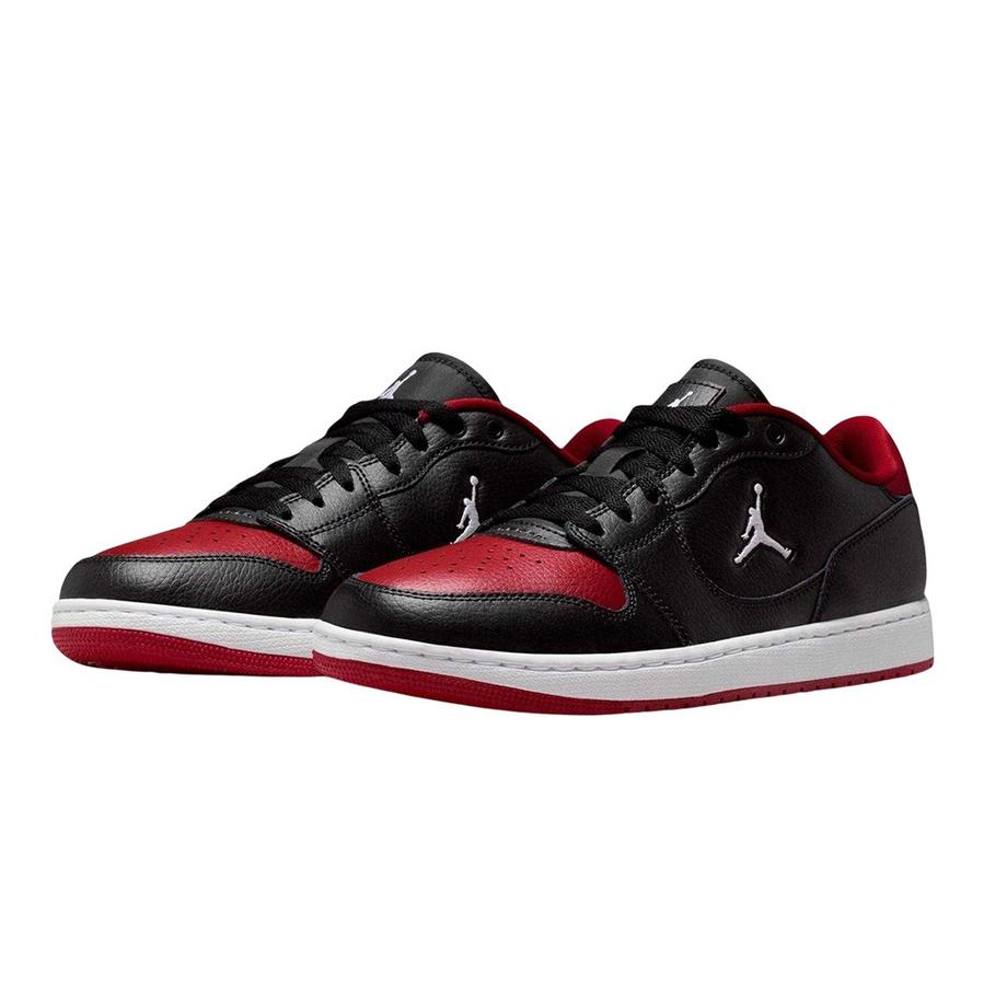 NIKE Baskets Air Jordan Court Connect en Cuir  