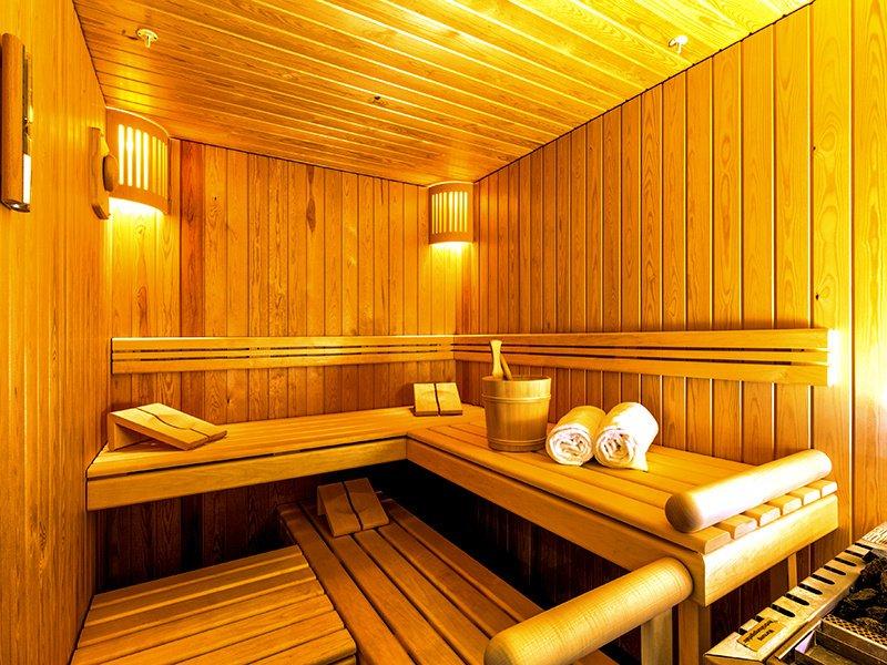 Smartbox  Soggiorno di 2 notti in hotel 4* con sauna e bagno turco vicino a Lucerna - Cofanetto regalo 