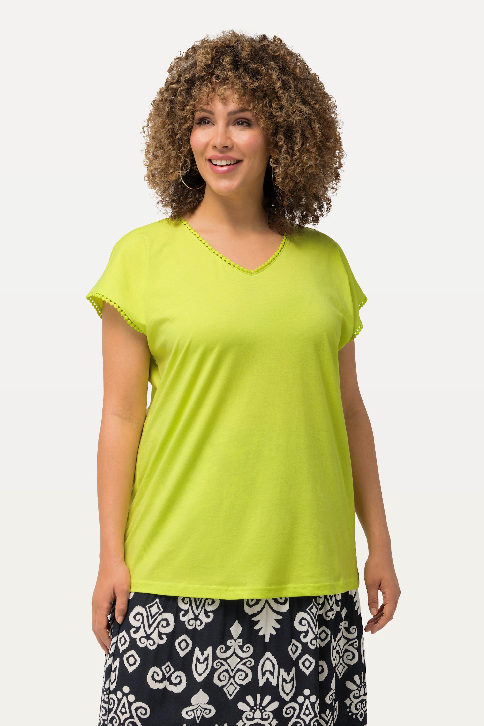 Ulla Popken  T-shirt dal taglio oversize con passamano, scollo a V e mezze maniche 