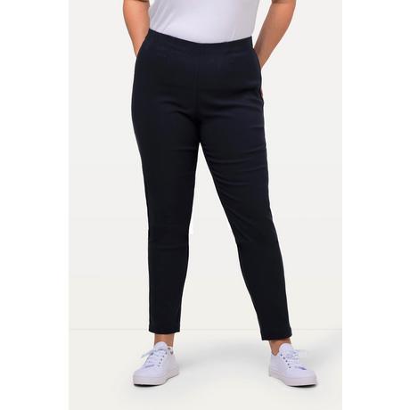 Ulla Popken  Pantalon en tissu bengaline stretch. Modèle Sienna. Jambe slim et taille élastique 