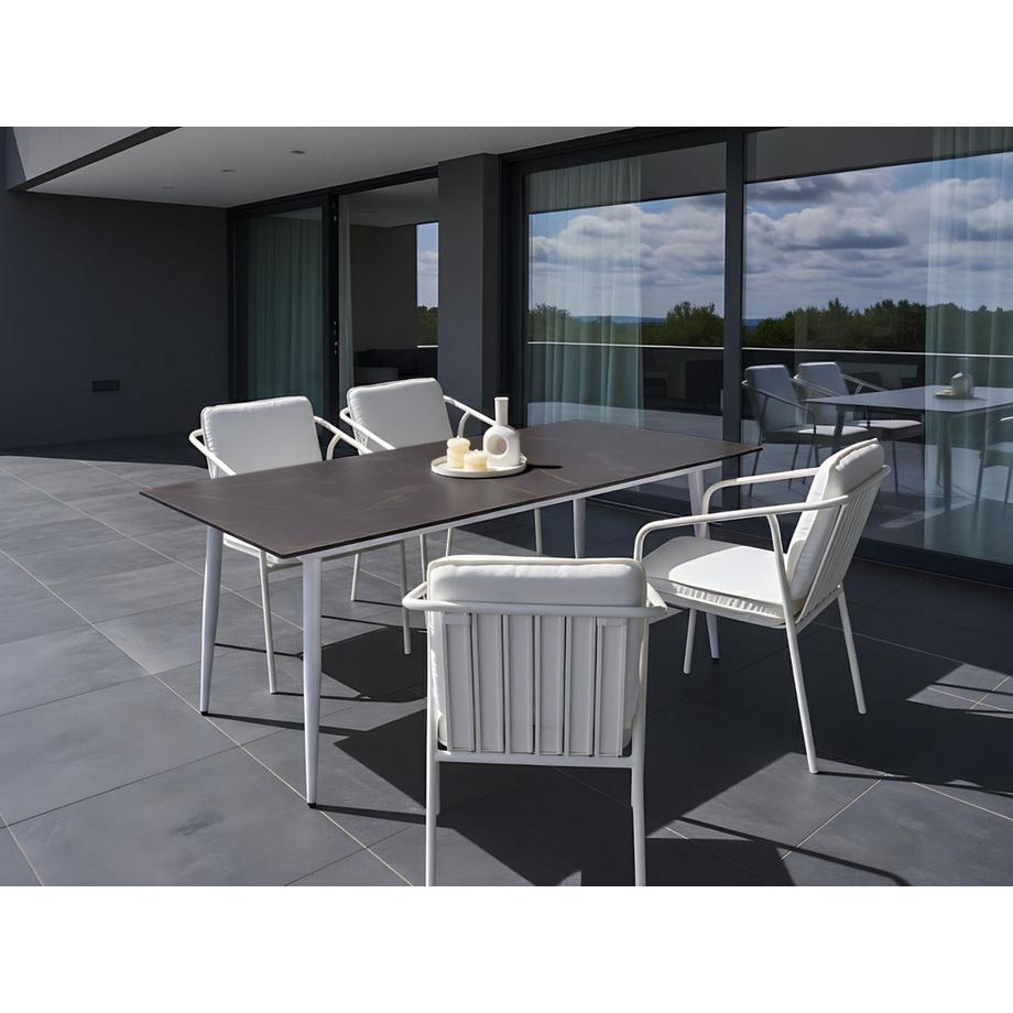 Beliani Table de salle à manger de jardin en Panneau stratifié haute pression HPL Moderne TOLENTINO  