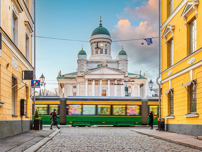 Smartbox  2 Übernachtungen in skandinavischer Eleganz und Städtetour durch Helsinki - Geschenkbox 