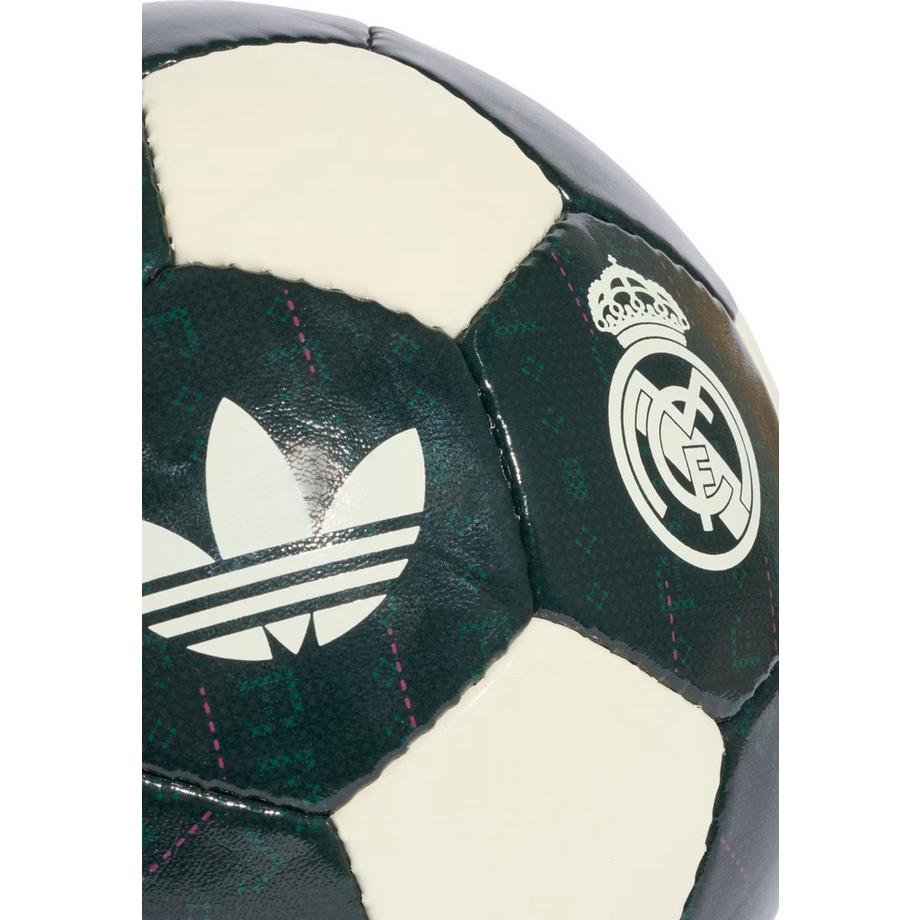 Cerdà  Real Madrid Away Club Ball Fussball 