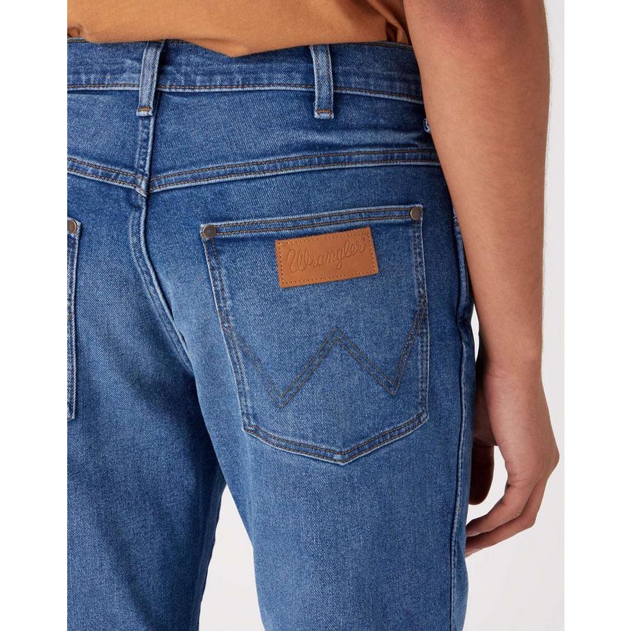 Wrangler River Tapered Fit Jeans  