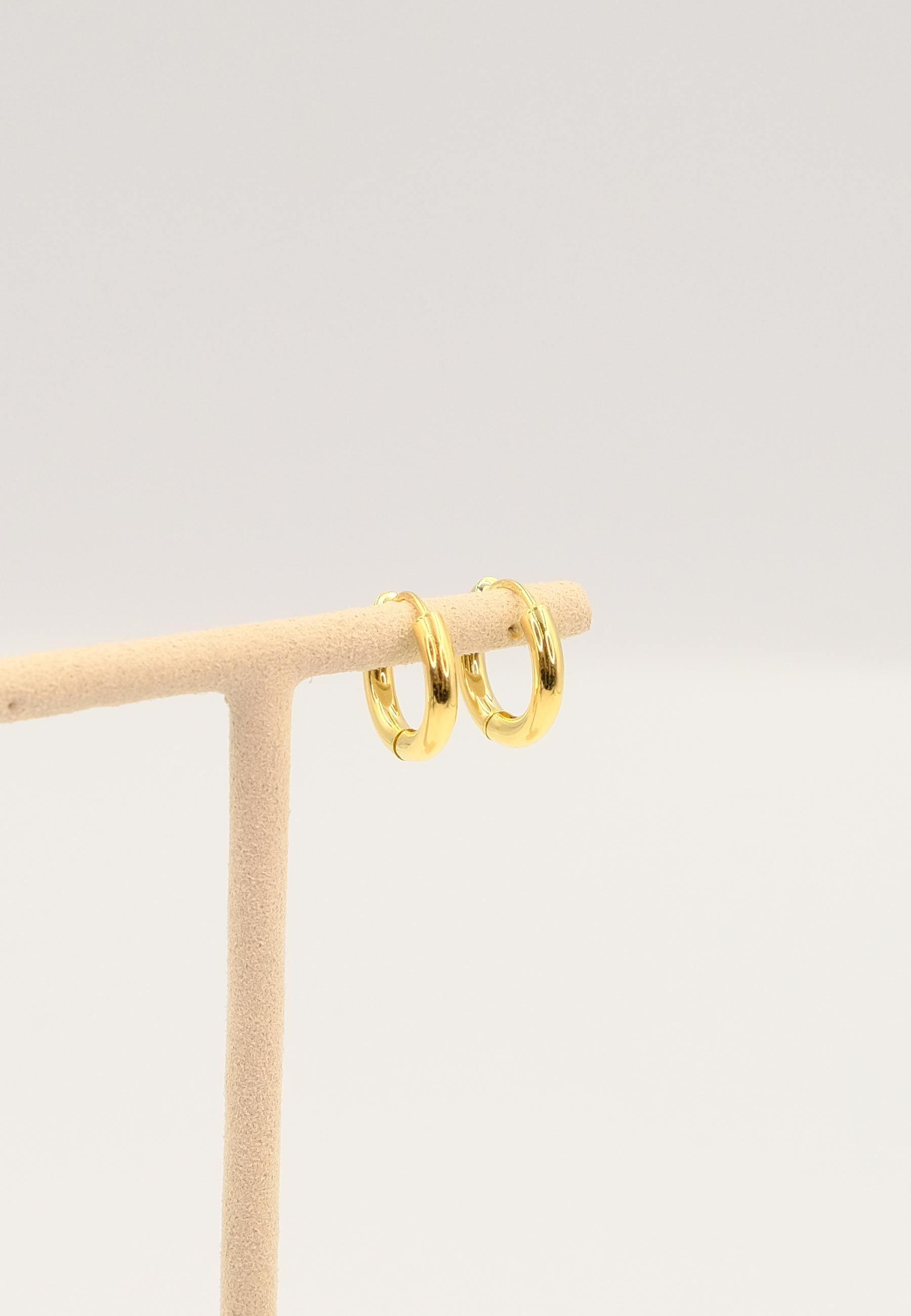 MUAU Schmuck  Charnière créole en or jaune 750 à  fil rond 16mm 