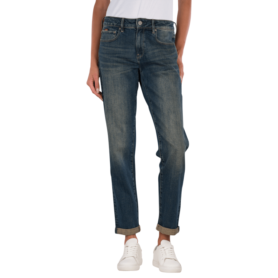 Kate Jeans Boyfriend