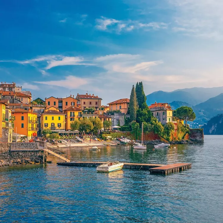 Smartbox Der Zauber der italienischen Seen: 1 romantische Übernachtung für 2 Personen Geschenkboxonline kaufen MANOR