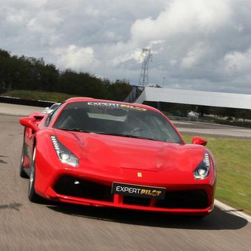 Pilotage "Gold", 4 tours en Ferrari, Porsche ou Lamborghini (pour 1 personne)