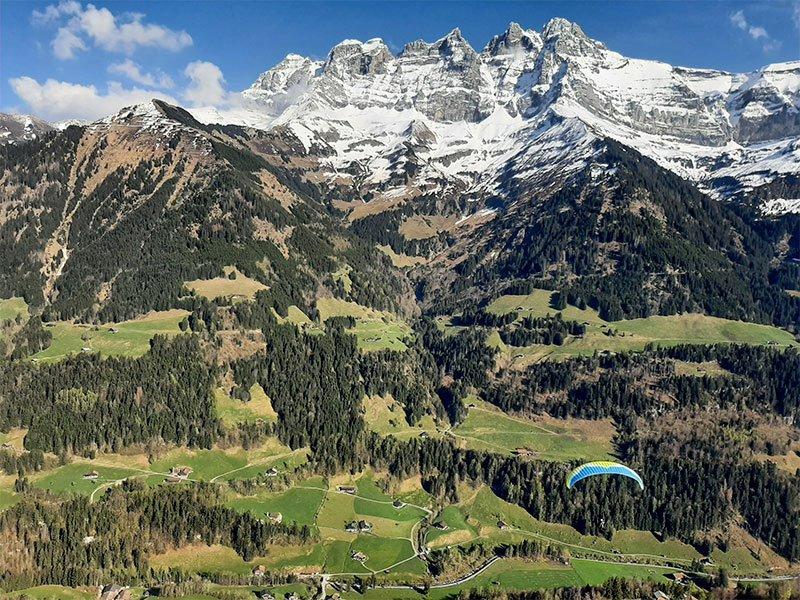 Smartbox  35 Minuten Flug im Gleitschirm für 1 Person in Champéry - Geschenkbox 